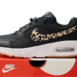 Nike Women's Air Max SC Size 6